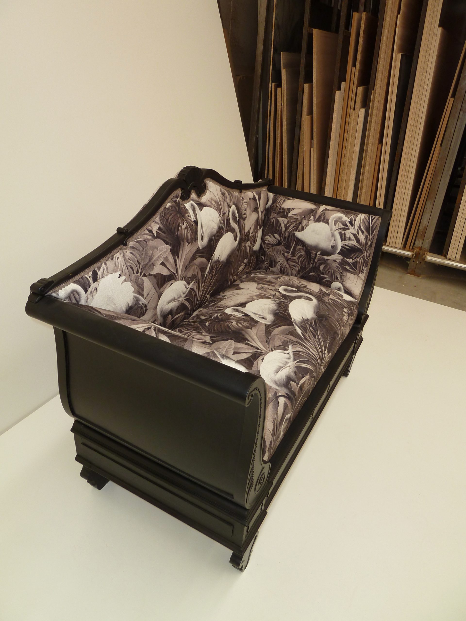 Small couch - Image 4